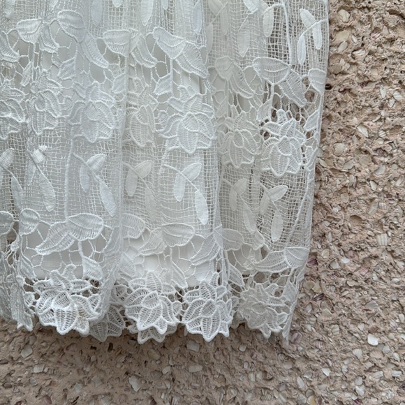 ASTR The Label White Overlay Cocktail Dress NWT - Picture 10 of 11